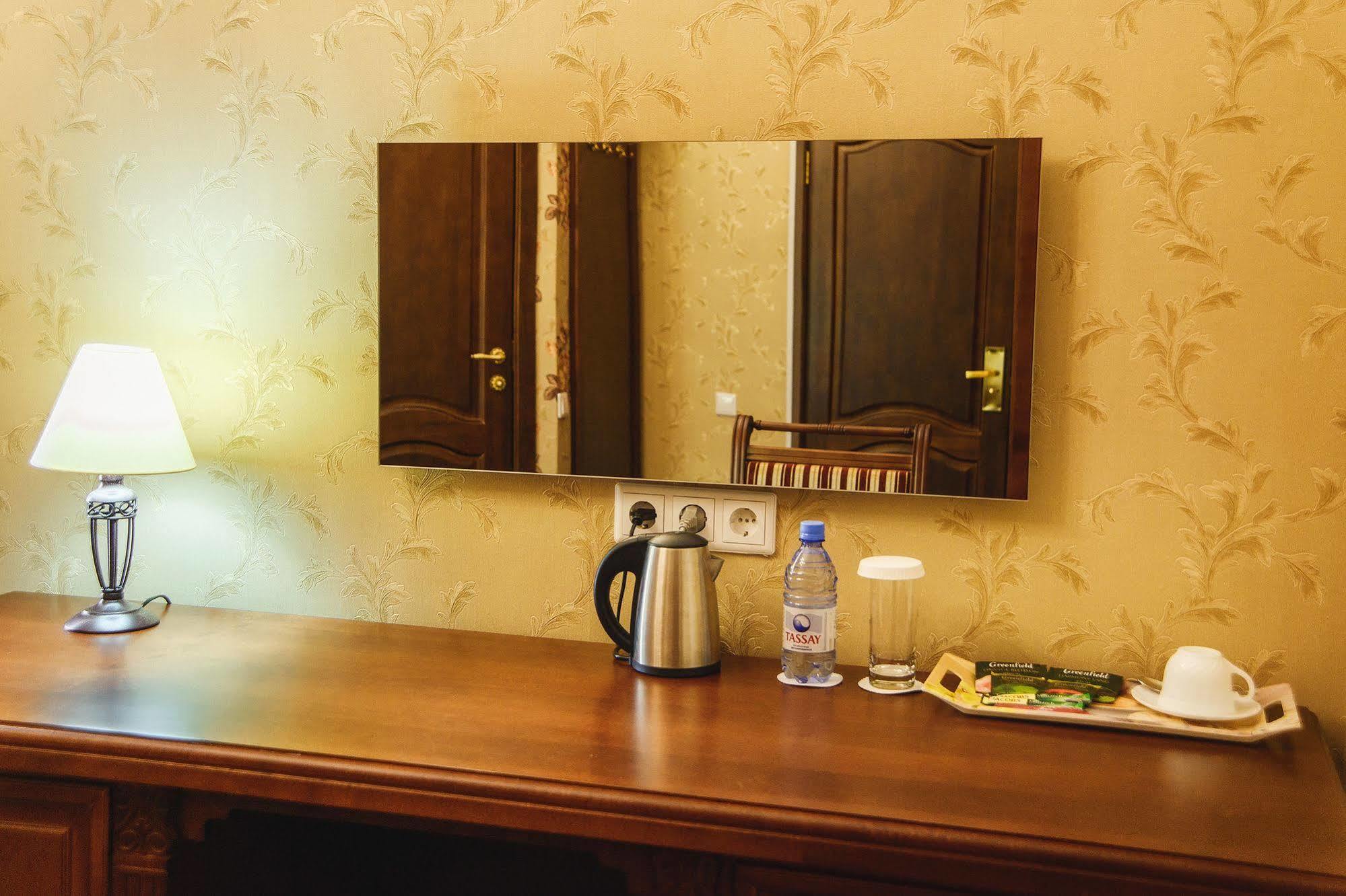 Promenade Park Hotel Shymkent Exterior photo