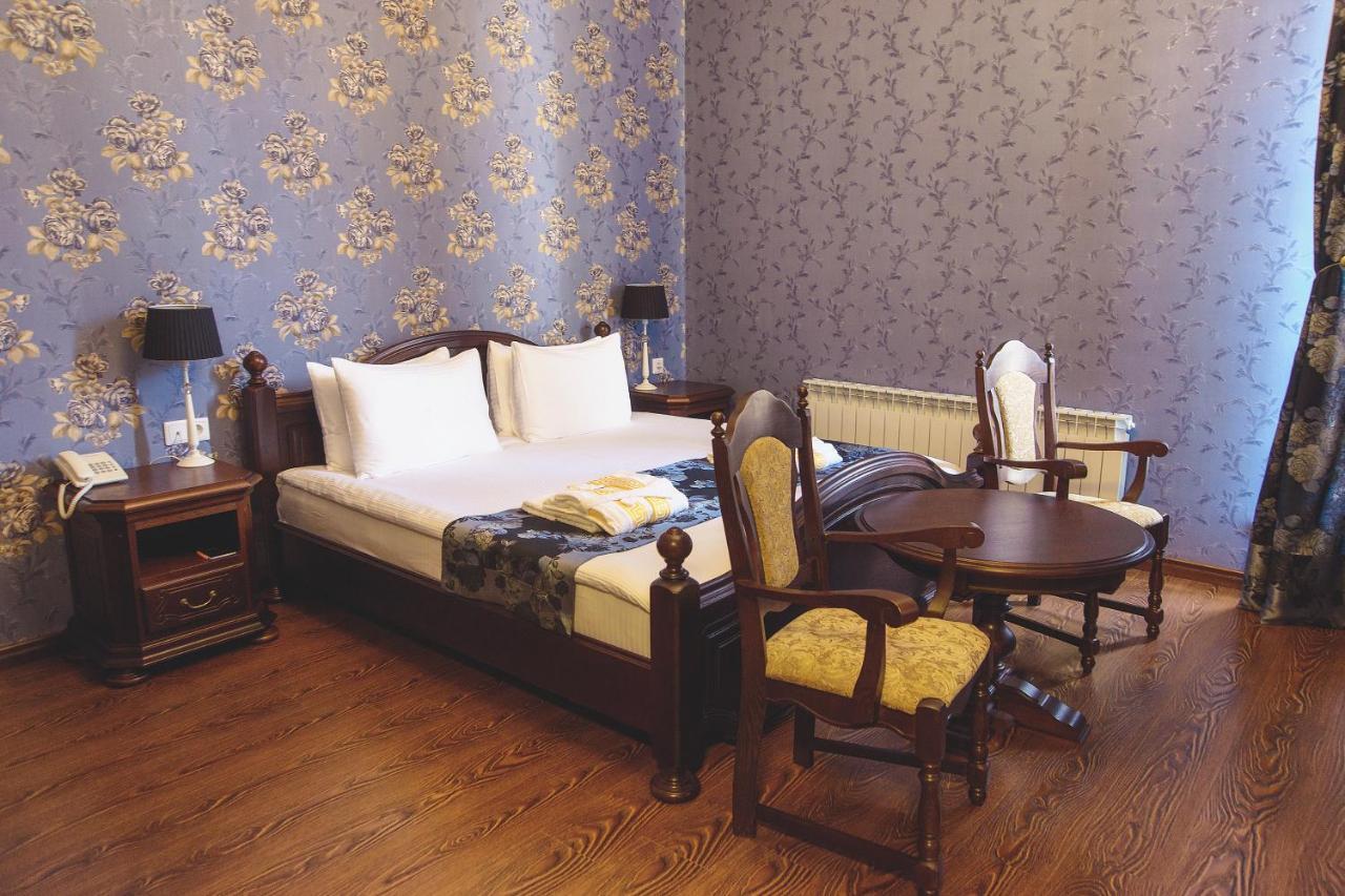Promenade Park Hotel Shymkent Exterior photo